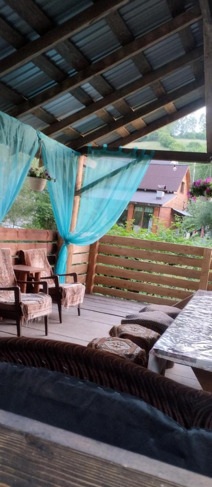 فندق Gostynnyi Dvir U Marichky لازيتشينا المظهر الخارجي الصورة