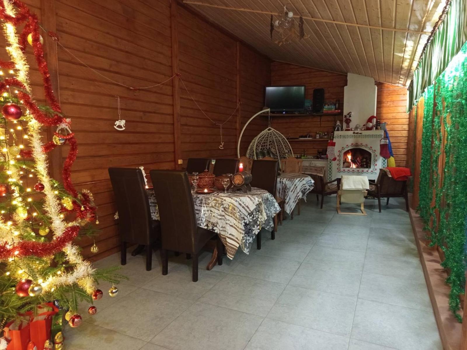 فندق Gostynnyi Dvir U Marichky لازيتشينا المظهر الخارجي الصورة