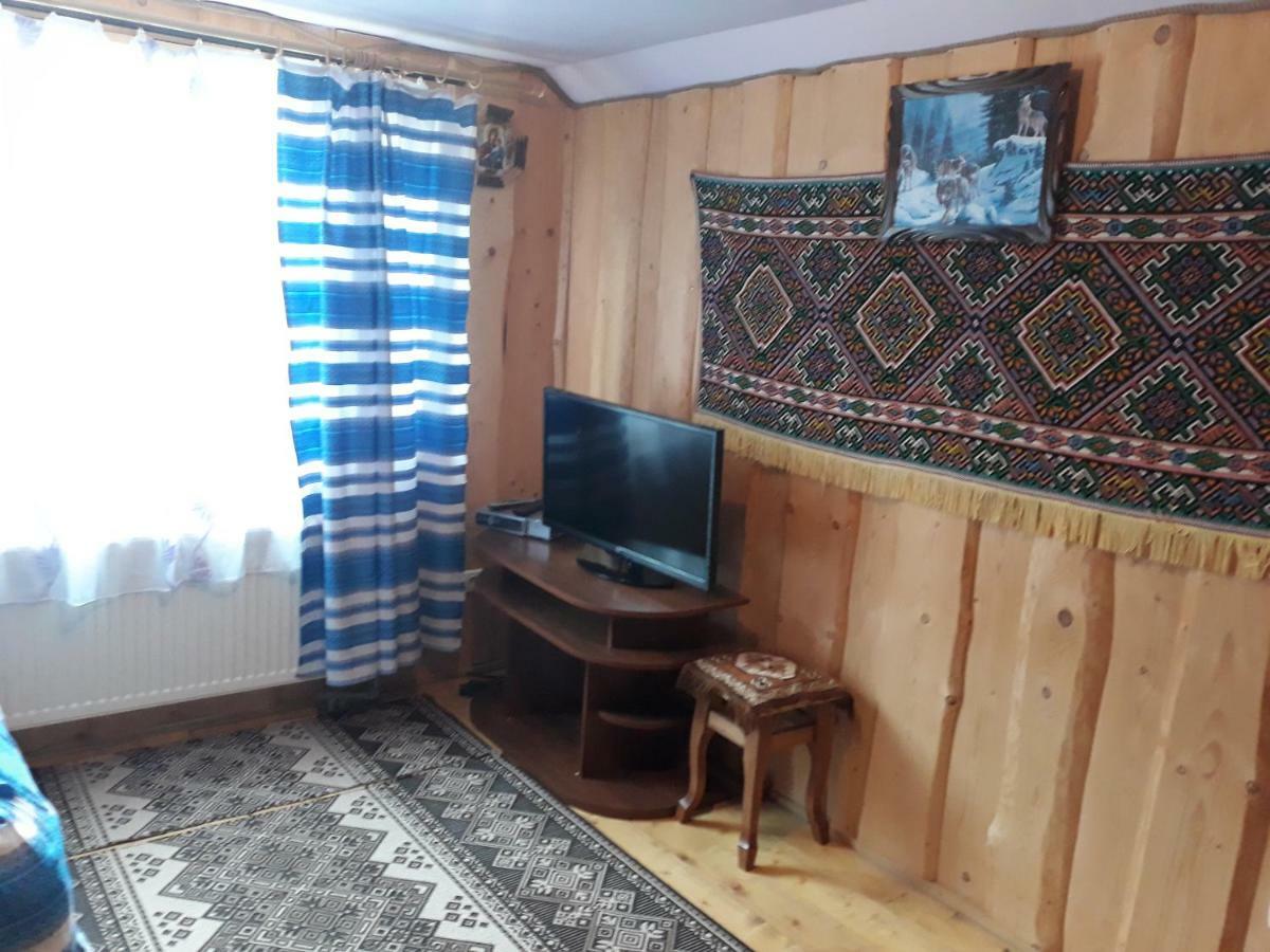 فندق Gostynnyi Dvir U Marichky لازيتشينا المظهر الخارجي الصورة